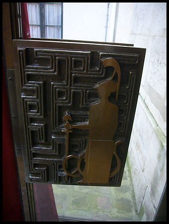 P2590729