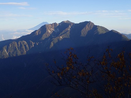八合目から富士山と鳳凰山