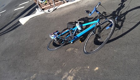 疲れ切った自転車@湘南国際村
