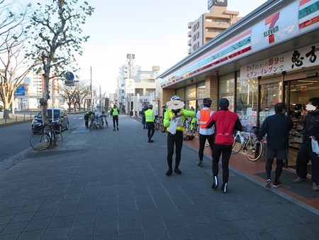PC1 セブンイレブン鶴見市場富士見町店