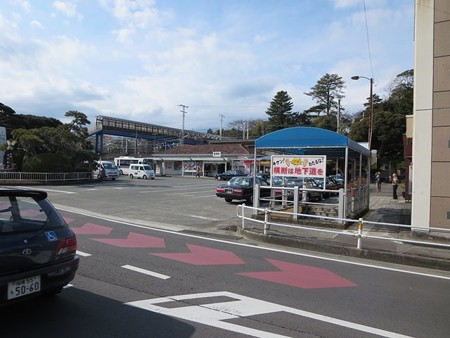 昭和のにおいの駅舎 真鶴駅