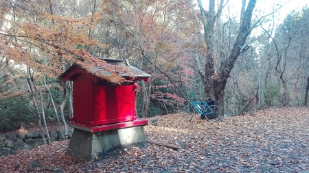 塩川の滝の駐車場