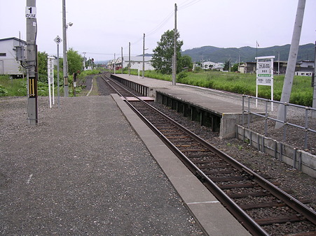 東相内駅ホーム４