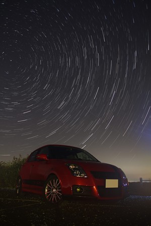 2014_11_22　スイフトと佐原の夜空2