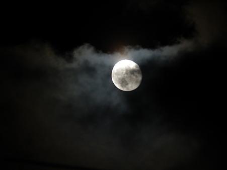 20110420 お月さまと雲