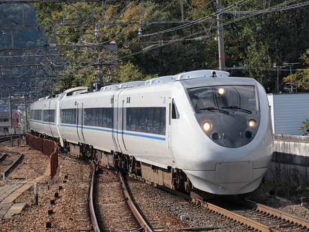 681系特急サンダーバード 東海道本線山科駅