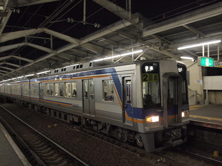 南海2000系普通 南海本線新今宮駅