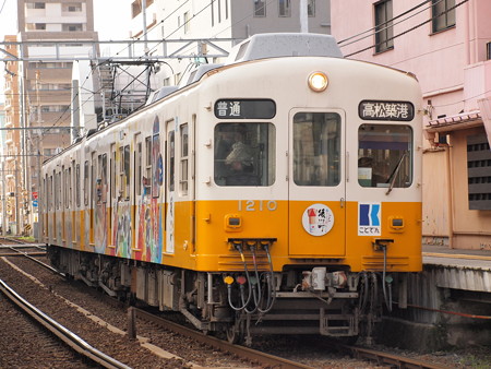 琴電1200形琴平線色 琴平線高松築港~片原町03