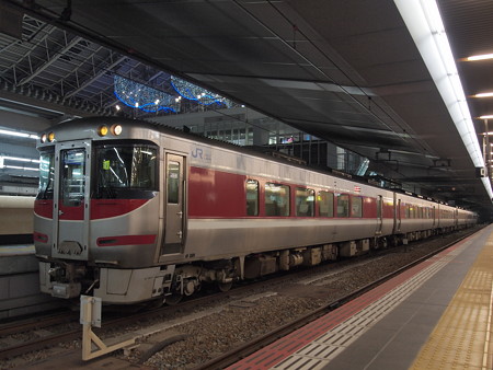 キハ189系はまかぜ 東海道本線大阪駅02