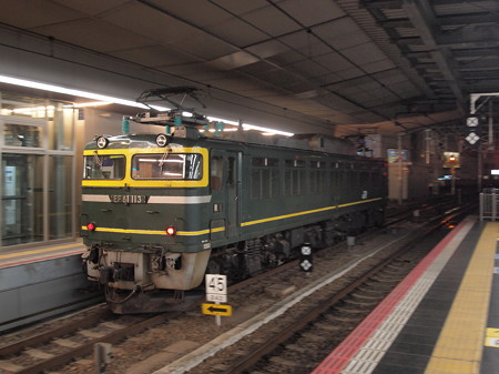 EF81 トワ釜単機回送 東海道本線大阪駅03