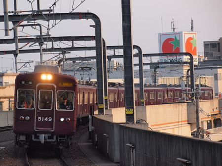 阪急5100系急行 阪急宝塚線豊中駅