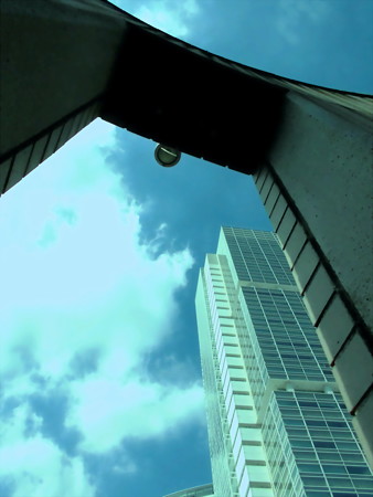 Metropolis_品川駅港南口界隈-28b