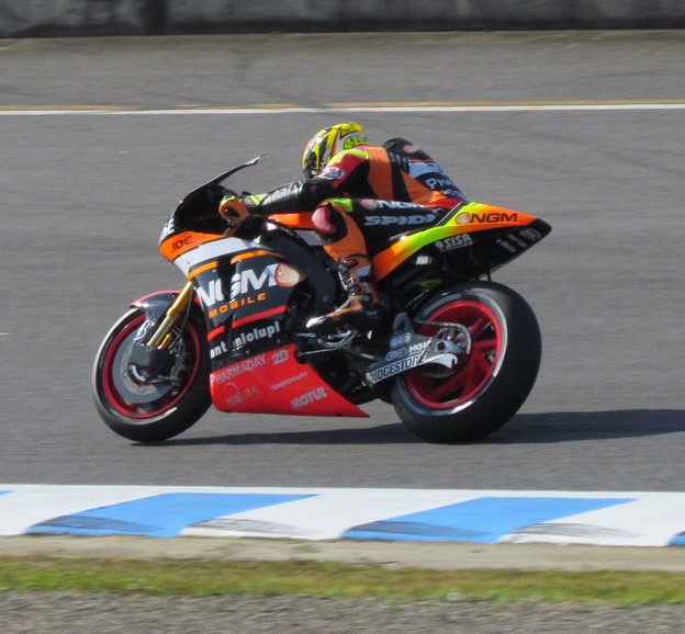 69 2014　motogp motegi アレックス　エスパルガロ　Aleix ESPARGARO　NGM Forward Yamaha IMG_3050