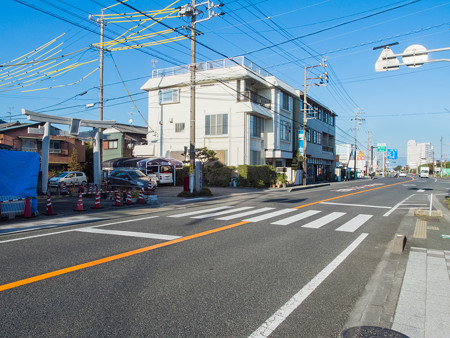 東海道 興津中町交差点前