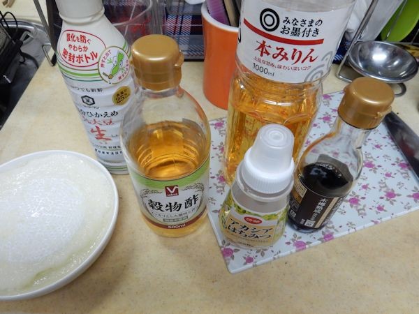 2 ソースの材料 写真: 2 ソースの材料