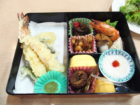 昼食 ウッディパル PA220132