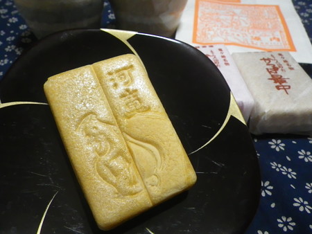 河童モナカ