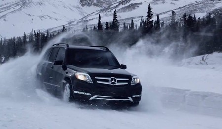 Mercedes-in-Snow-e1389733229671