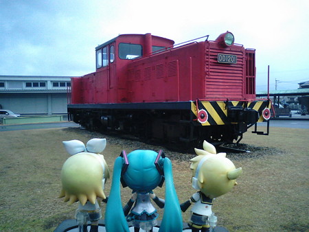 リン:「んぉーーなんだこれーー?!」 レン:「鹿児島交通鉄道時代の...