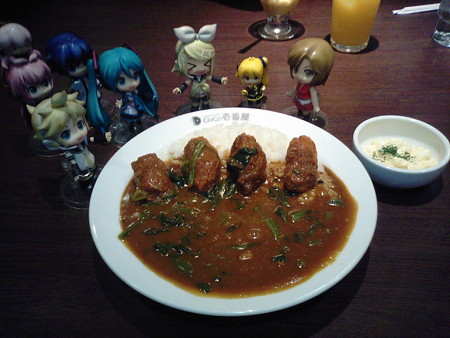 CoCo壱番屋で夕食!! カキフライカレー +ほうれん草、400g・3辛 +ア...