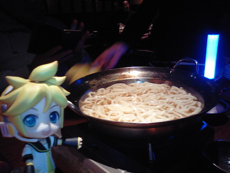 レン:「締めのうどん来たよ!!」