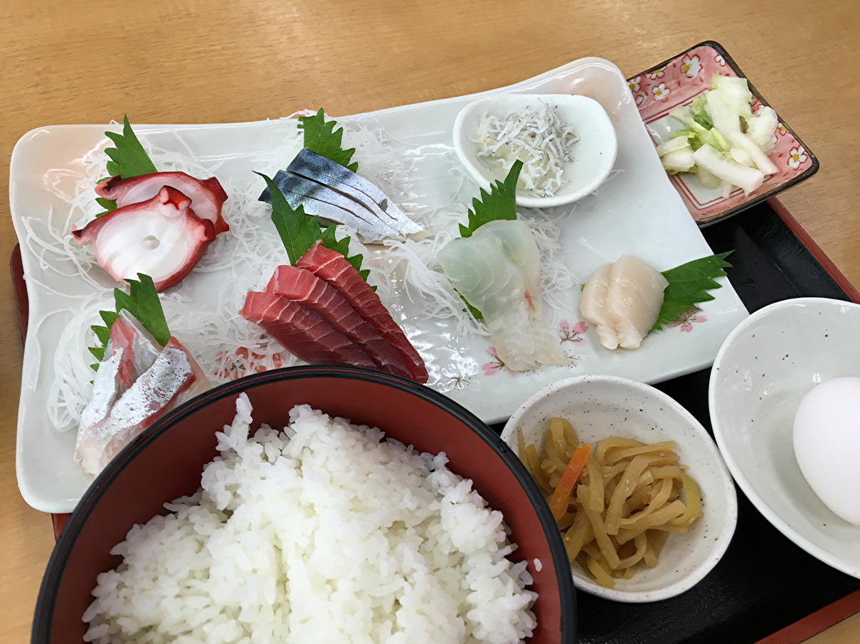 お刺身定食