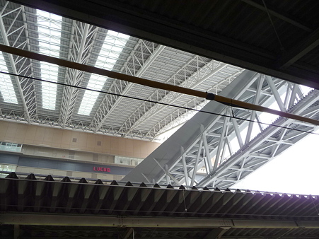 101113-大阪駅 (13)