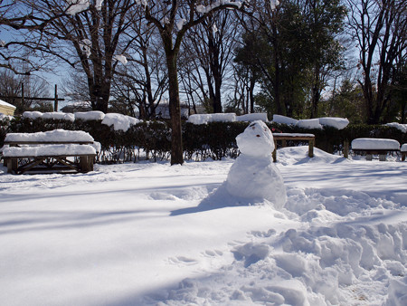 旧加藤家前庭の雪だるま