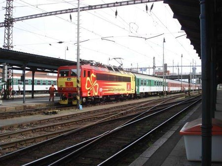 ミュンヘン行き特急(プルゼニュ駅)(3)