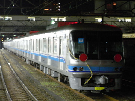 地下鉄車両(八王子駅)