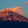 1月6日富士宮からの夕方富士山～ 夕陽と共に雲踊る？って感じでしょうか？！