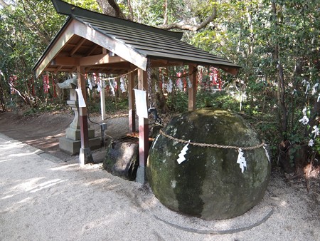 花窟神社18 緑あふれる地球