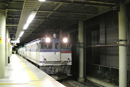 早朝の8588レ　渋谷駅にて