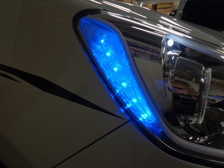 トヨタＡＱＵＡ　岐阜県　サイドマーカーＬＥＤ加工　運転席側