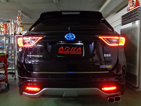 ハリアーハイブリッド６５　新潟県　リアバンパーリフレクターＬＥＤ取付