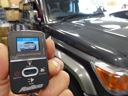 ランクル７０　セキュリティ取付