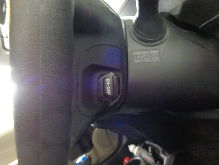 トヨタＡＱＵＡ　純正クルーズコントロール取付　スイッチ