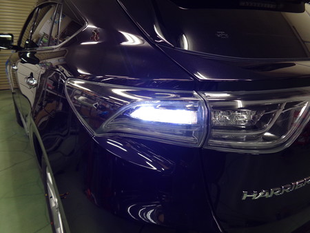 ハリアー６０　リアウインカー２色ＬＥＤ　ホワイト