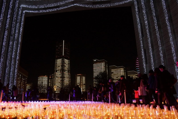 横浜タワーズミライト2014b
