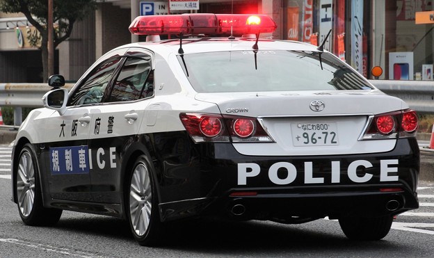 大阪府警 交通機動隊　パトロールカー（後部）