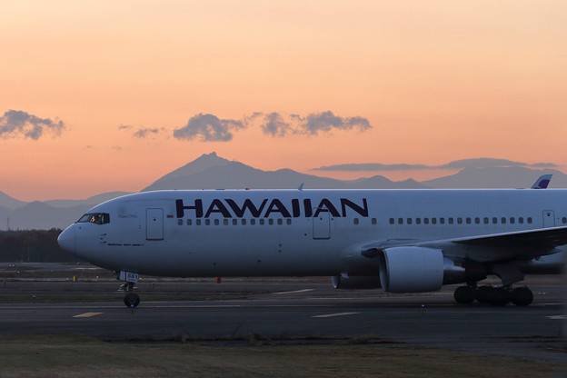 B767 Hawaiian Air 到着(2)