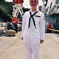 ミサイル駆逐艦ベンフォールドの笑顔の可愛い女性水兵さん 20170805