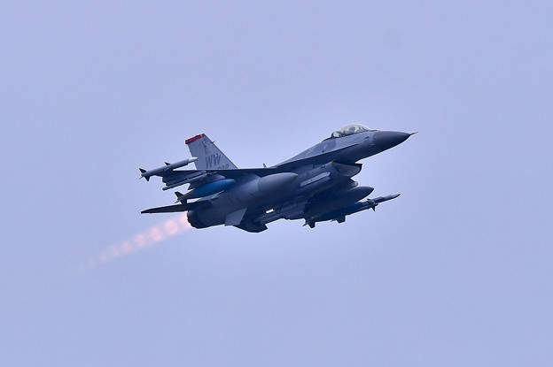 三沢基地。。三沢のWW F-16アフターバーナー焚いて上がり