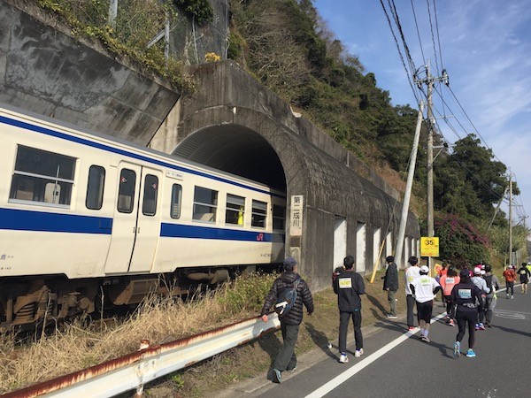 35km地点を通過して、