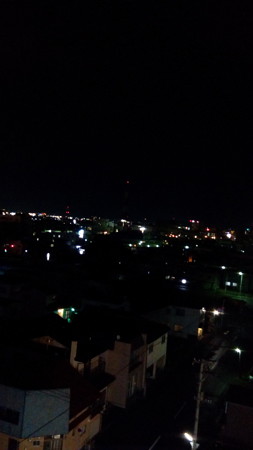住宅街の夜景。